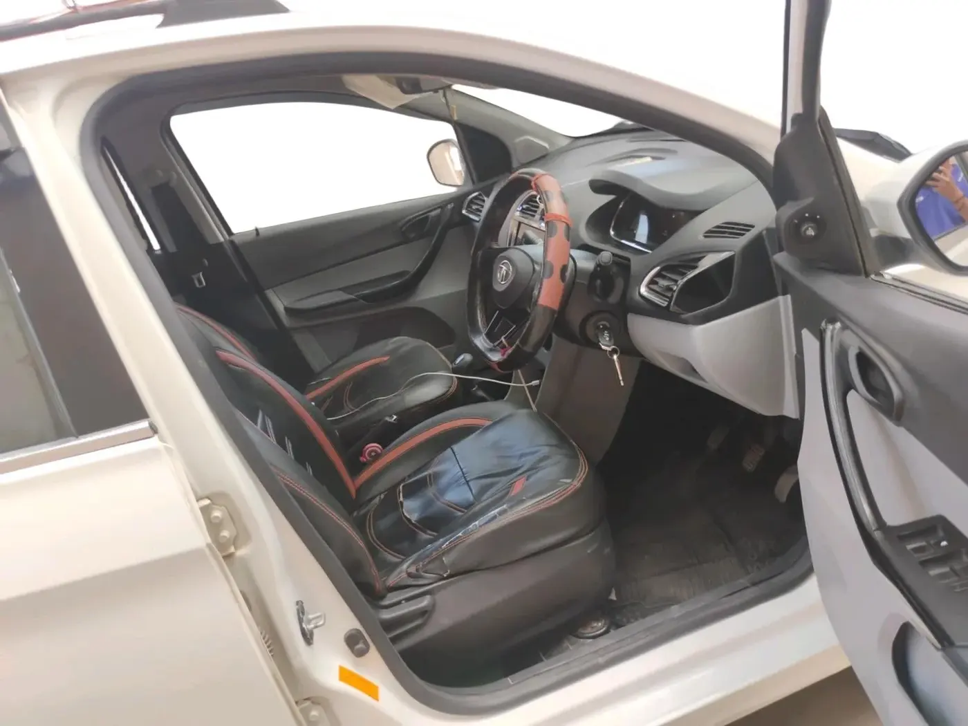 2020 Tata Tiago XT PETROL, Petrol, Manual, 31,464 km, interior