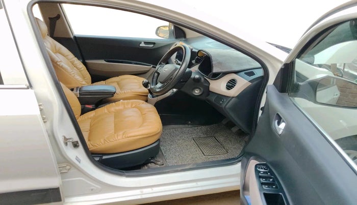 2017 Hyundai Grand i10 SPORTZ (O) 1.2 KAPPA VTVT, Petrol, Manual, 74,485 km, interior