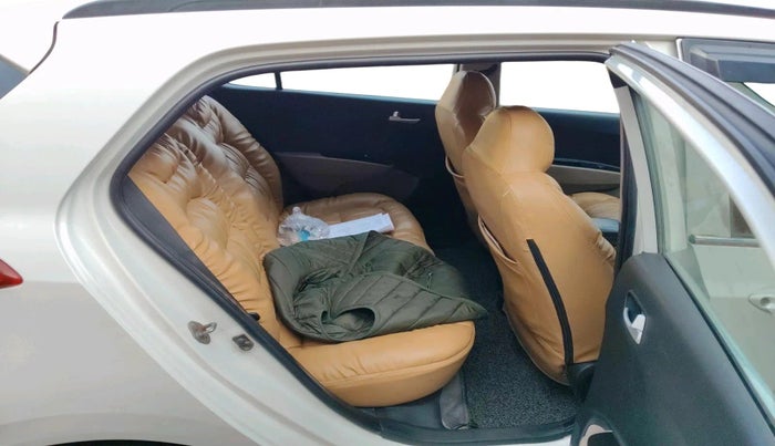 2017 Hyundai Grand i10 SPORTZ (O) 1.2 KAPPA VTVT, Petrol, Manual, 74,485 km, interior