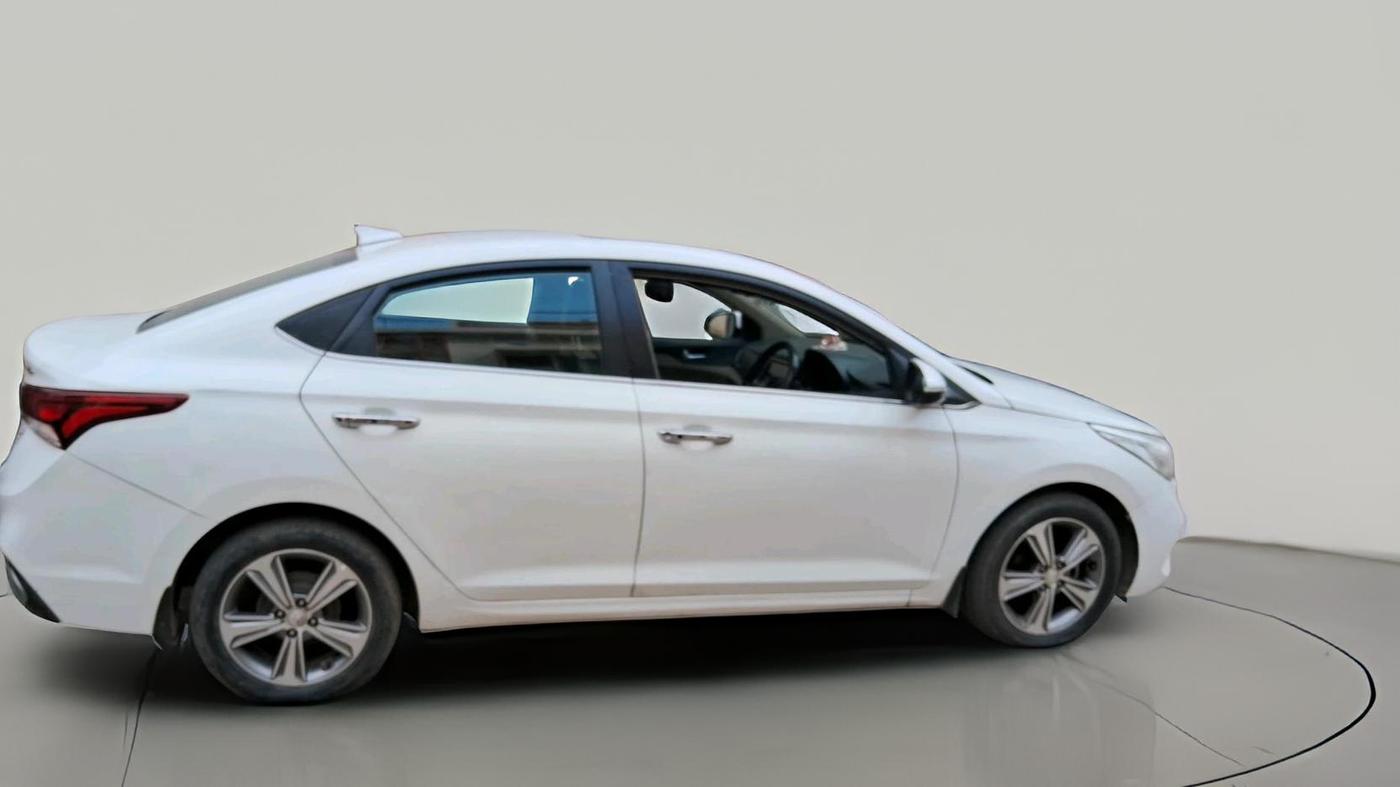 2018 Hyundai Verna 1.6 SX (O) CRDI MT, Diesel, Manual, 90,583 km, exterior