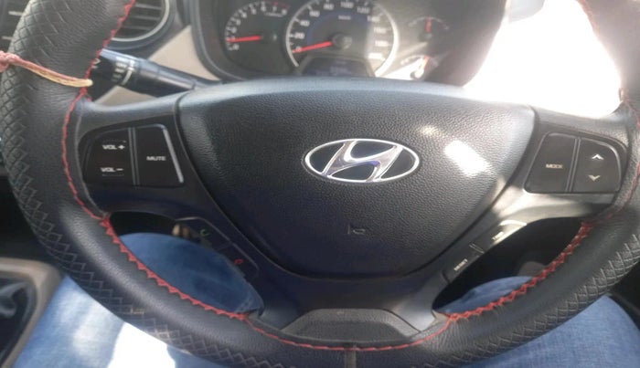 2015 Hyundai Grand i10 SPORTZ 1.2 KAPPA VTVT, Petrol, Manual, 33,510 km, interior