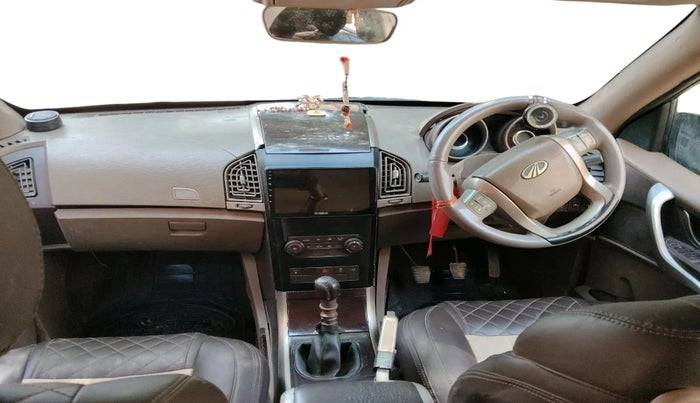 2012 Mahindra XUV500 W6, Diesel, Manual, 1,13,500 km, interior