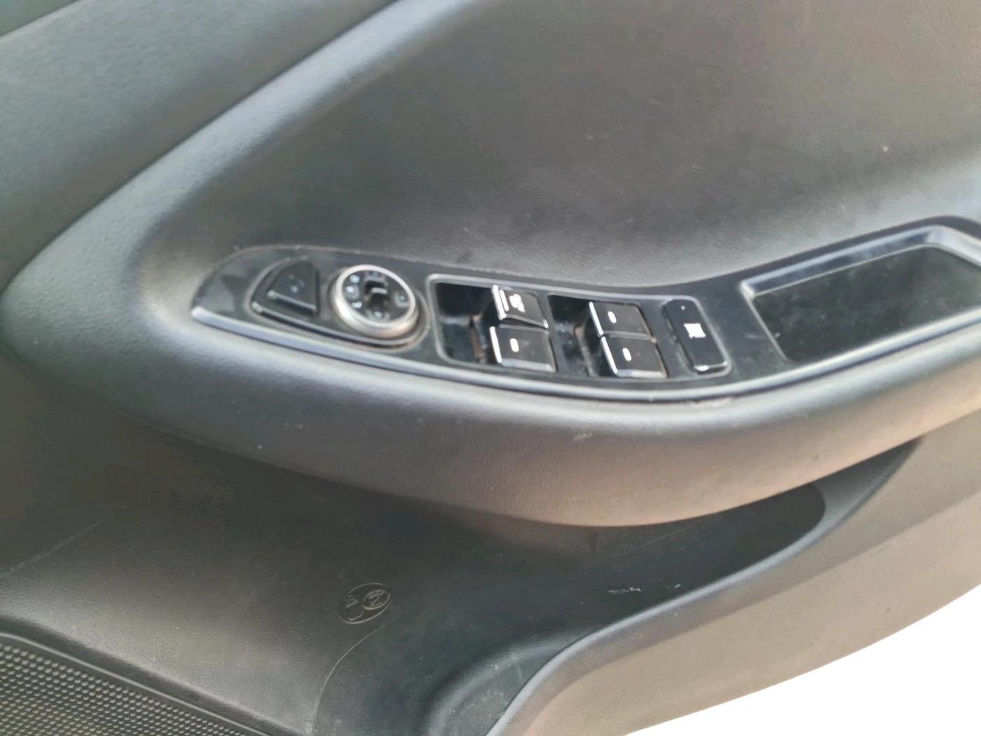 2015 Hyundai i20 Active 1.4 SX, Diesel, Manual, 1,25,593 km, interior