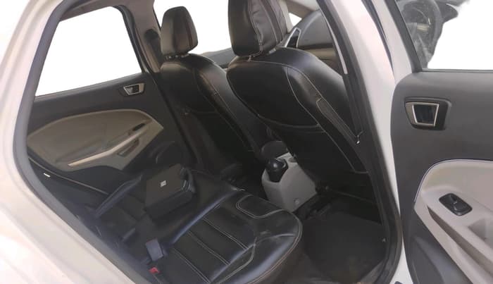 2013 Ford Ecosport TITANIUM 1.0L ECOBOOST, Petrol, Manual, 1,08,572 km, interior