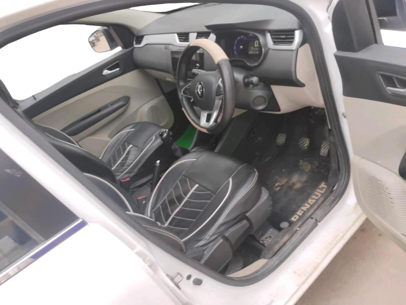 2023 Renault TRIBER RXZ, Petrol, Manual, 27,122 km, interior