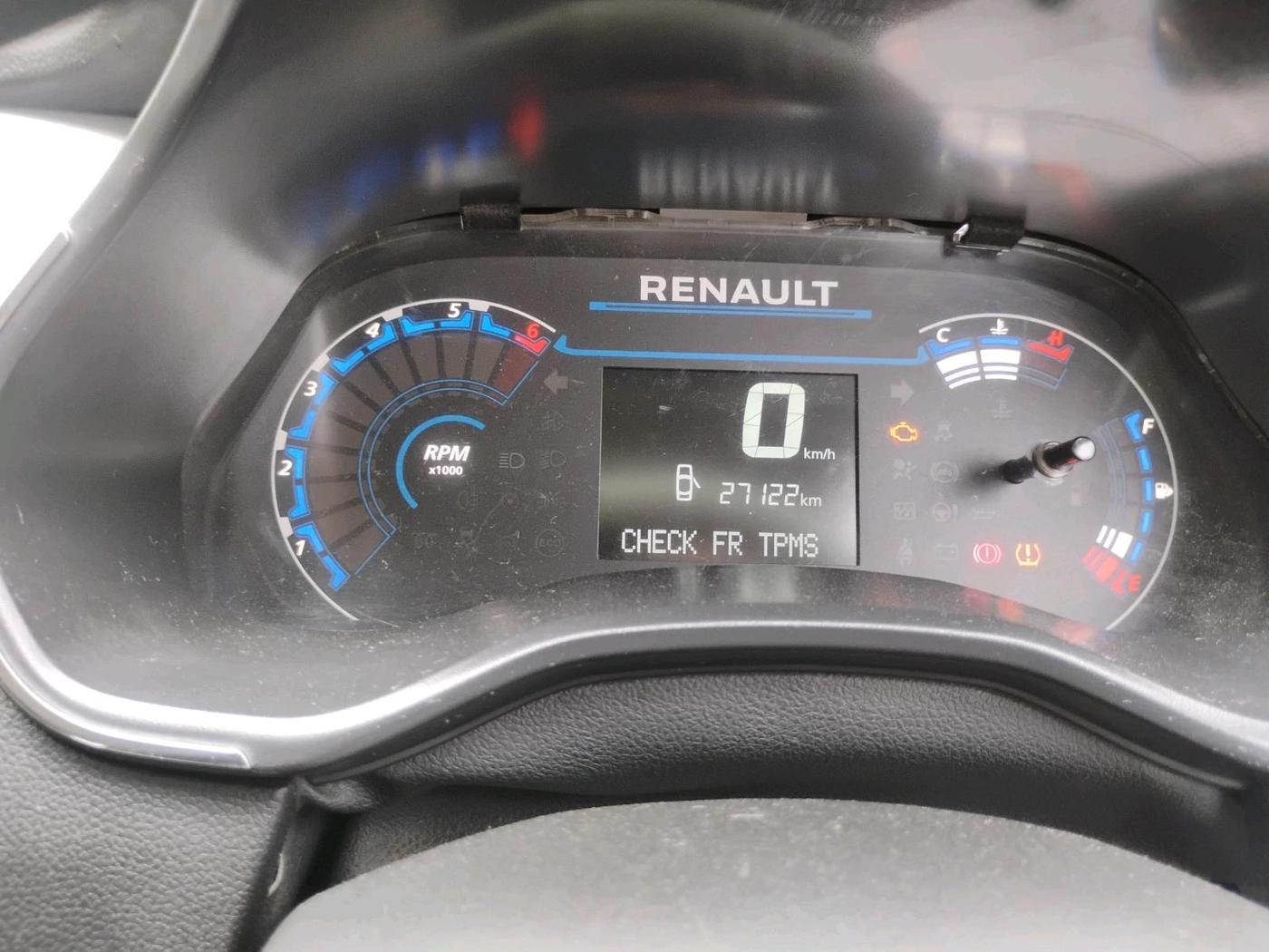 2023 Renault TRIBER RXZ, Petrol, Manual, 27,122 km, interior