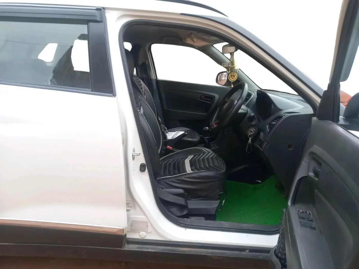 2018 Maruti Vitara Brezza LDI, Diesel, Manual, 1,09,600 km, interior
