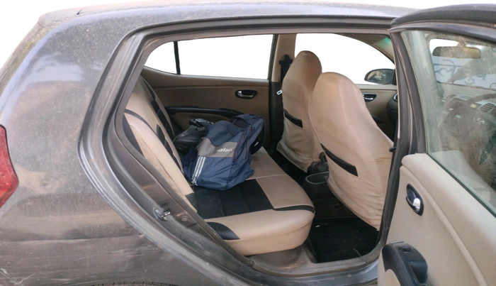 2011 Hyundai i10 MAGNA 1.2, Petrol, Manual, 60,676 km, interior