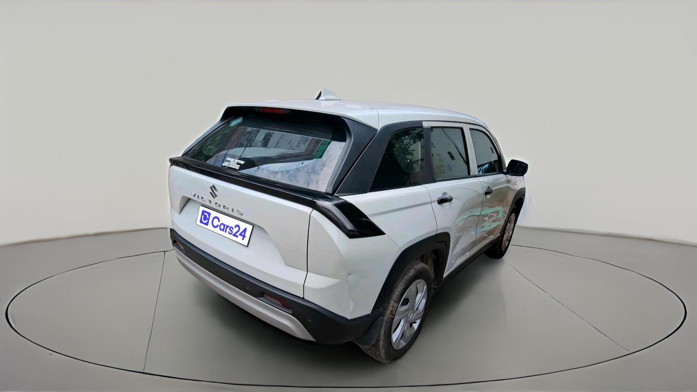 2026 Maruti Victoris Lxi 1.5 CNG MT, CNG, Manual, 3,914 km, exterior