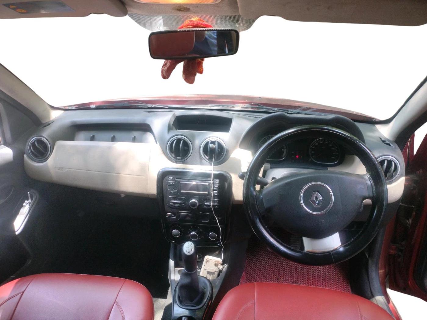 2014 Renault Duster 85 PS RXL DIESEL, Diesel, Manual, 2,06,013 km, interior