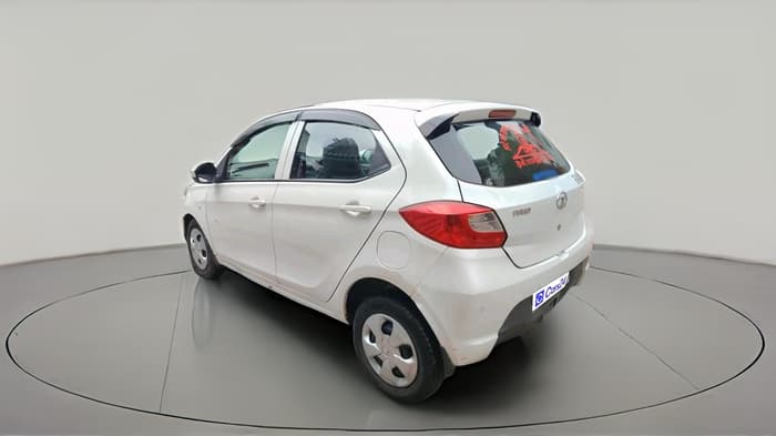 2018 Tata Tiago XT PETROL, Petrol, Manual, 52,416 km, exterior