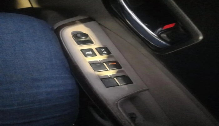 2018 Maruti Dzire ZXI PLUS, Petrol, Manual, 75,438 km, interior