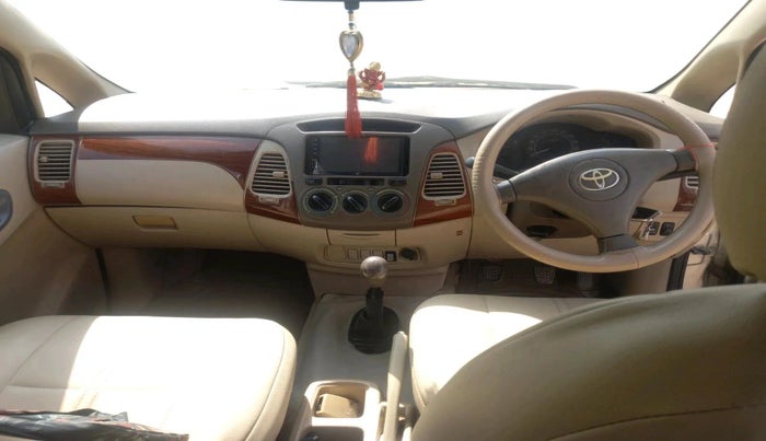 2008 Toyota Innova 2.5 G3, Diesel, Manual, 1,58,555 km, interior