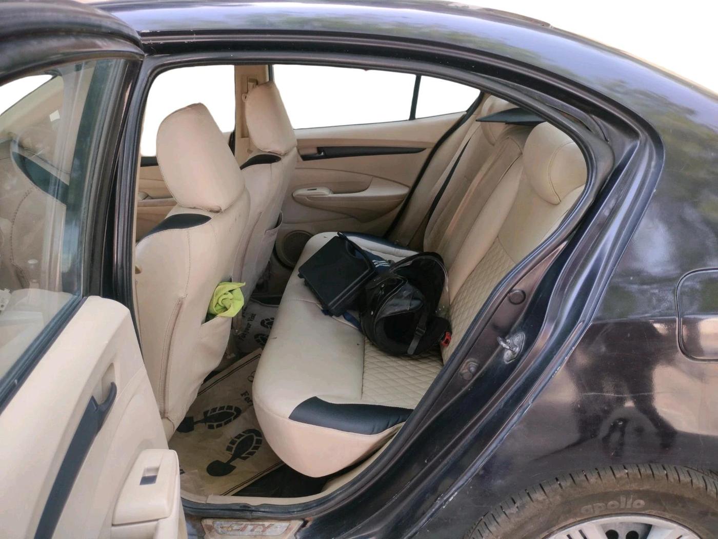 2012 Honda City 1.5L I-VTEC E MT, CNG, Manual, 1,00,313 km, interior