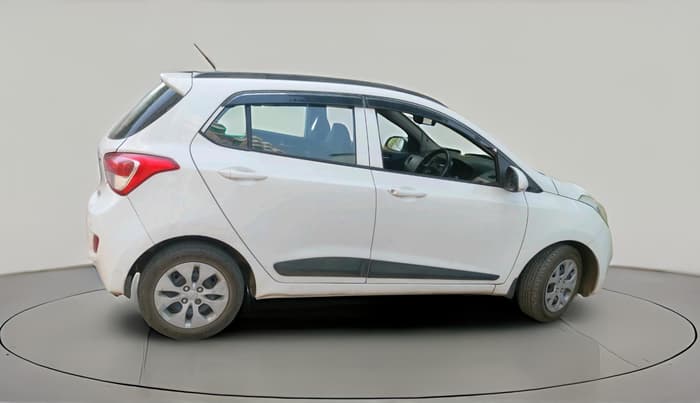 2016 Hyundai Grand i10 SPORTZ 1.2 KAPPA VTVT, Petrol, Manual, 2,04,746 km, exterior
