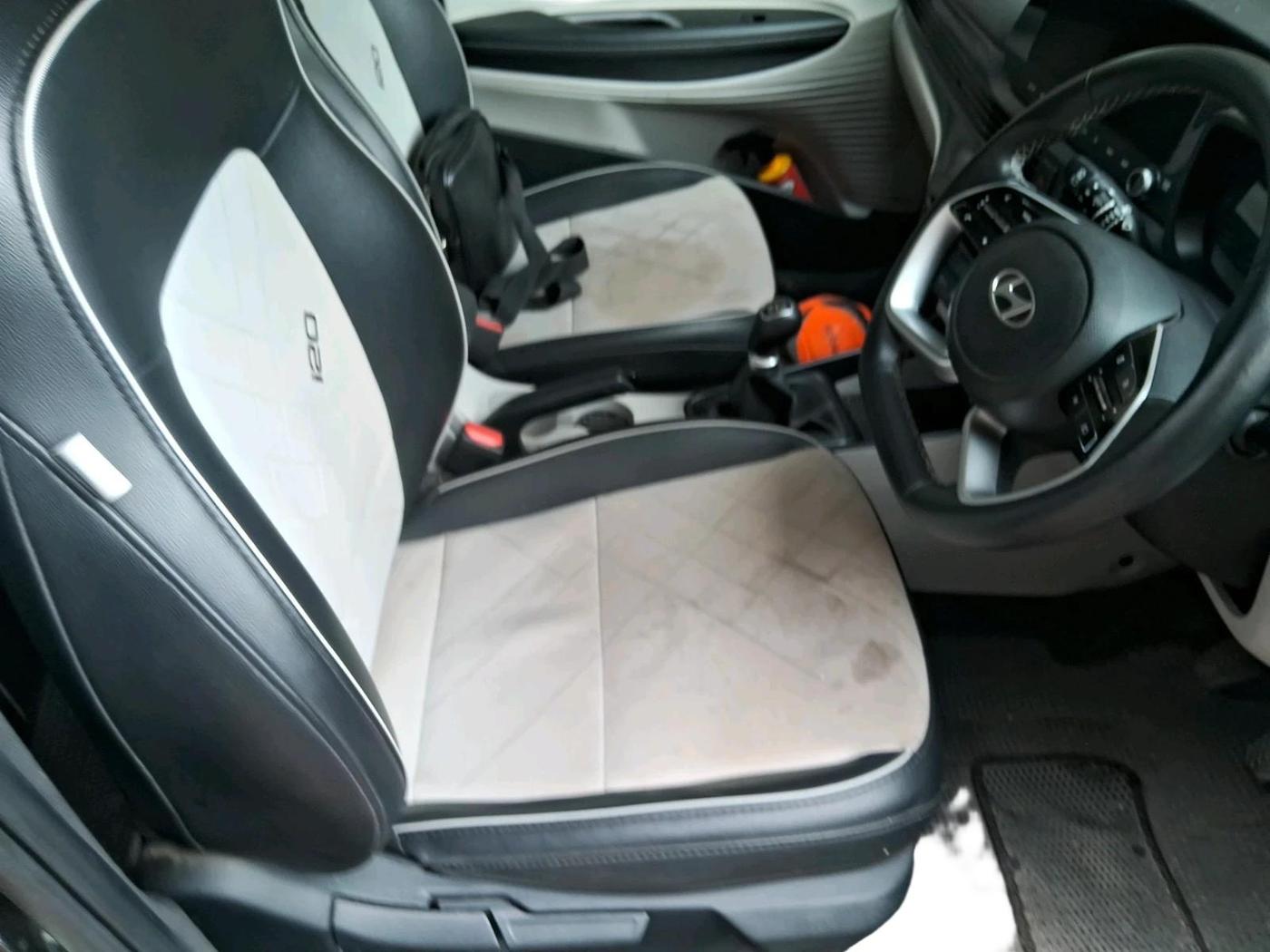 2024 Hyundai NEW I20 ASTA (O) 1.2 MT, Petrol, Manual, 17,791 km, interior