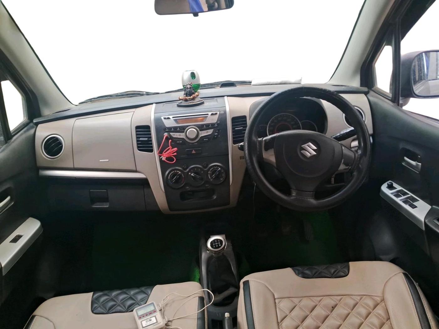 2014 Maruti Wagon R 1.0 VXI, Petrol, Manual, 79,243 km, interior