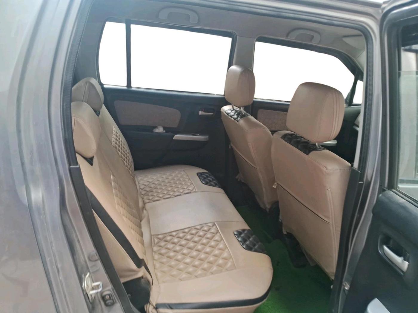 2014 Maruti Wagon R 1.0 VXI, Petrol, Manual, 79,243 km, interior