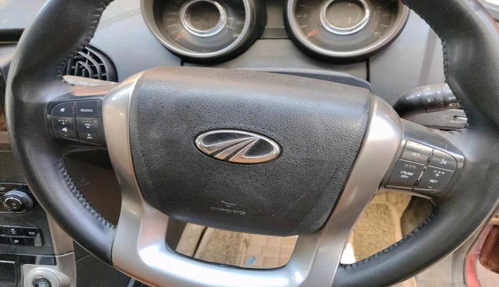 2018 Mahindra XUV500 W11, Diesel, Manual, 78,000 km, interior