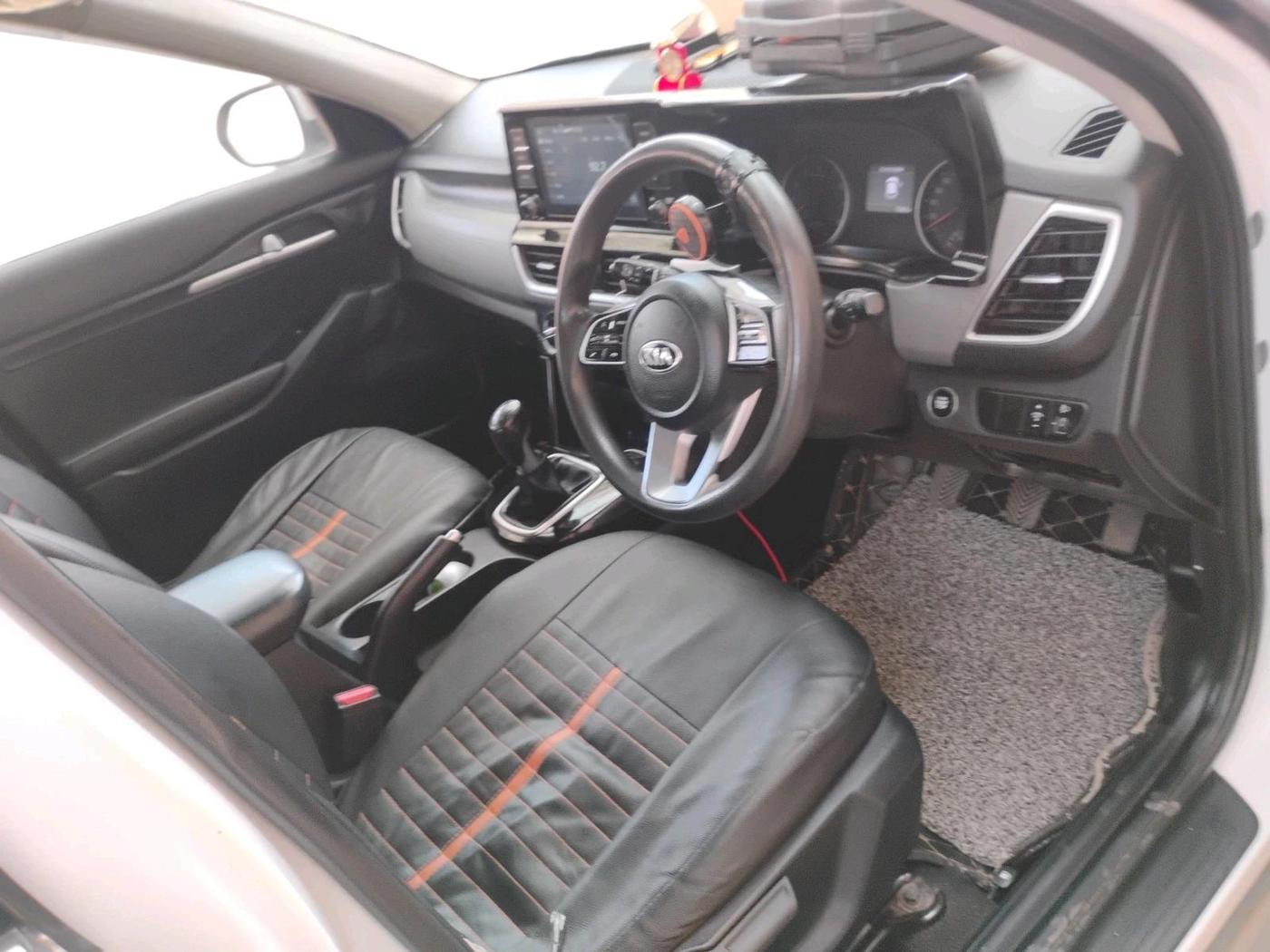2019 KIA SELTOS HTK PLUS 1.5, Petrol, Manual, 72,955 km, interior