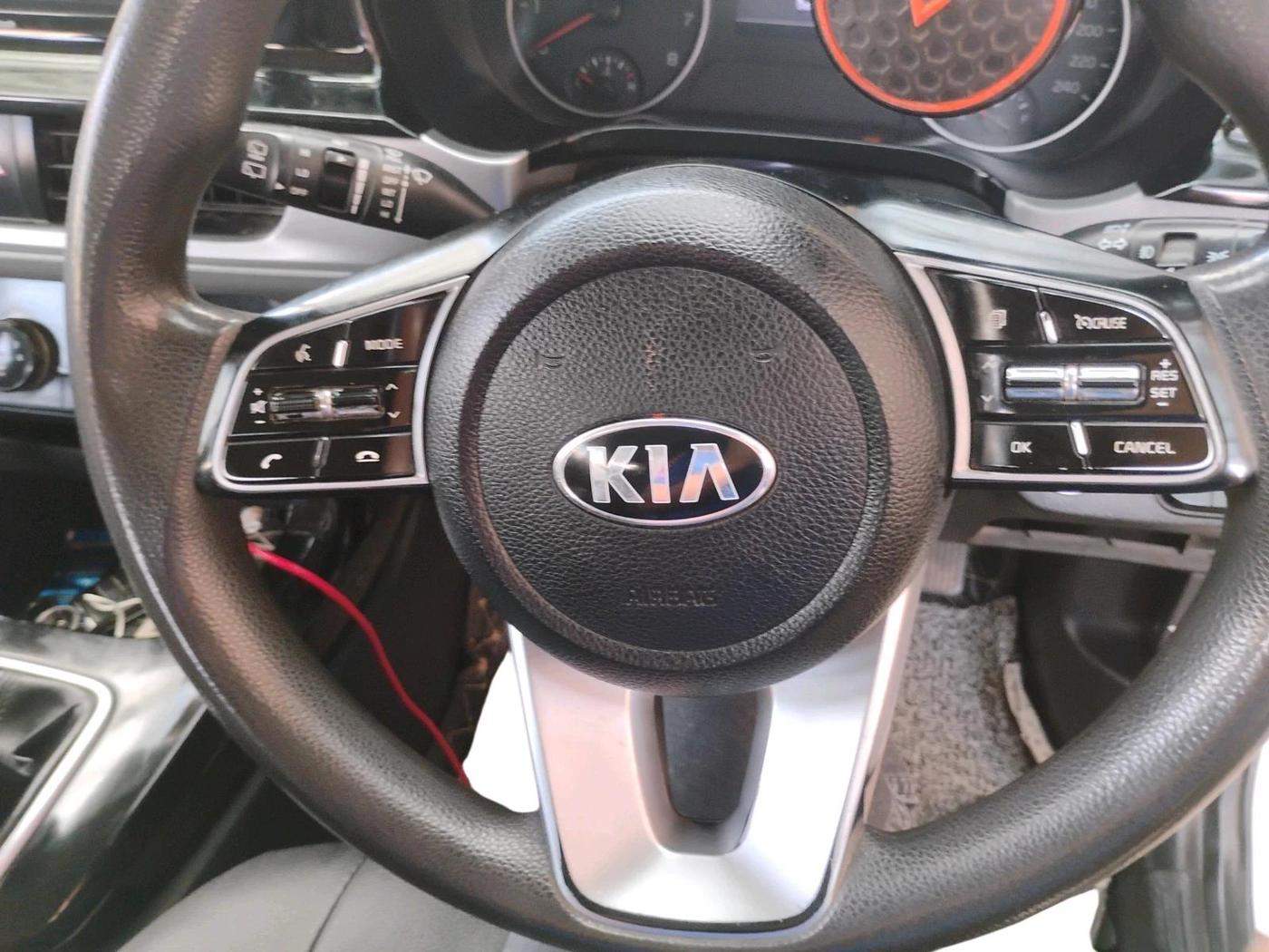 2019 KIA SELTOS HTK PLUS 1.5, Petrol, Manual, 72,955 km, interior