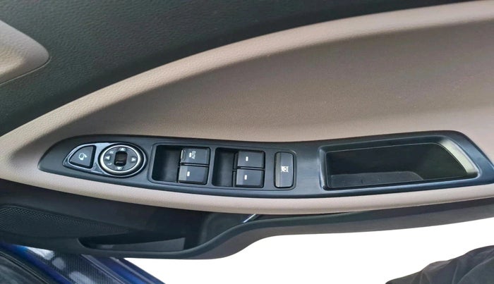 2015 Hyundai Elite i20 SPORTZ 1.2 (O), Petrol, Manual, 82,874 km, interior