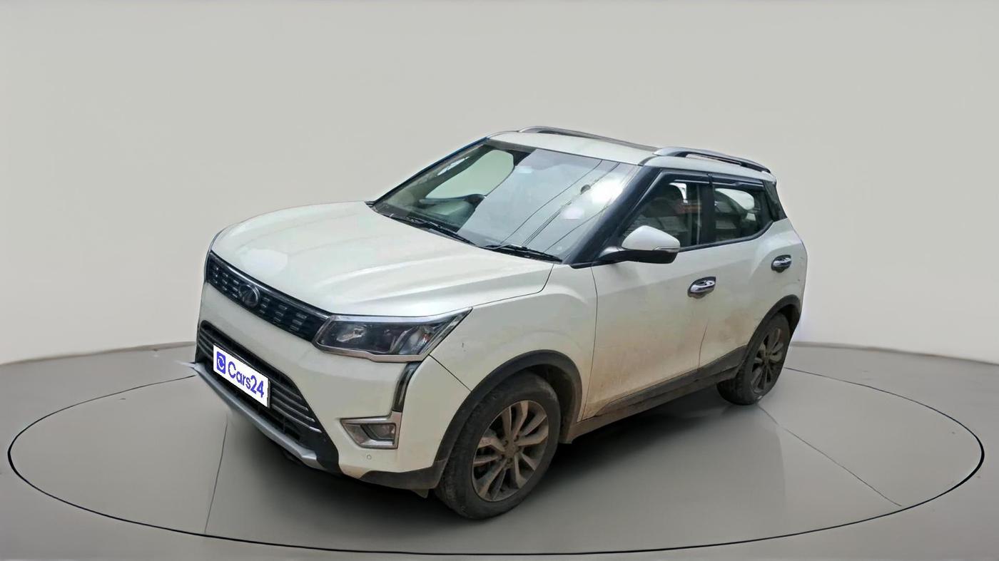2019 Mahindra XUV300 W8 (O) 1.5 DIESEL AMT, Diesel, Automatic, 88,291 km, exterior