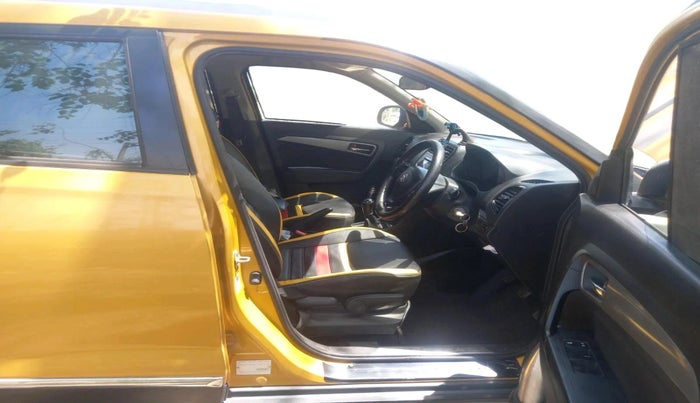 2018 Maruti Vitara Brezza ZDI, Diesel, Manual, 60,519 km, interior