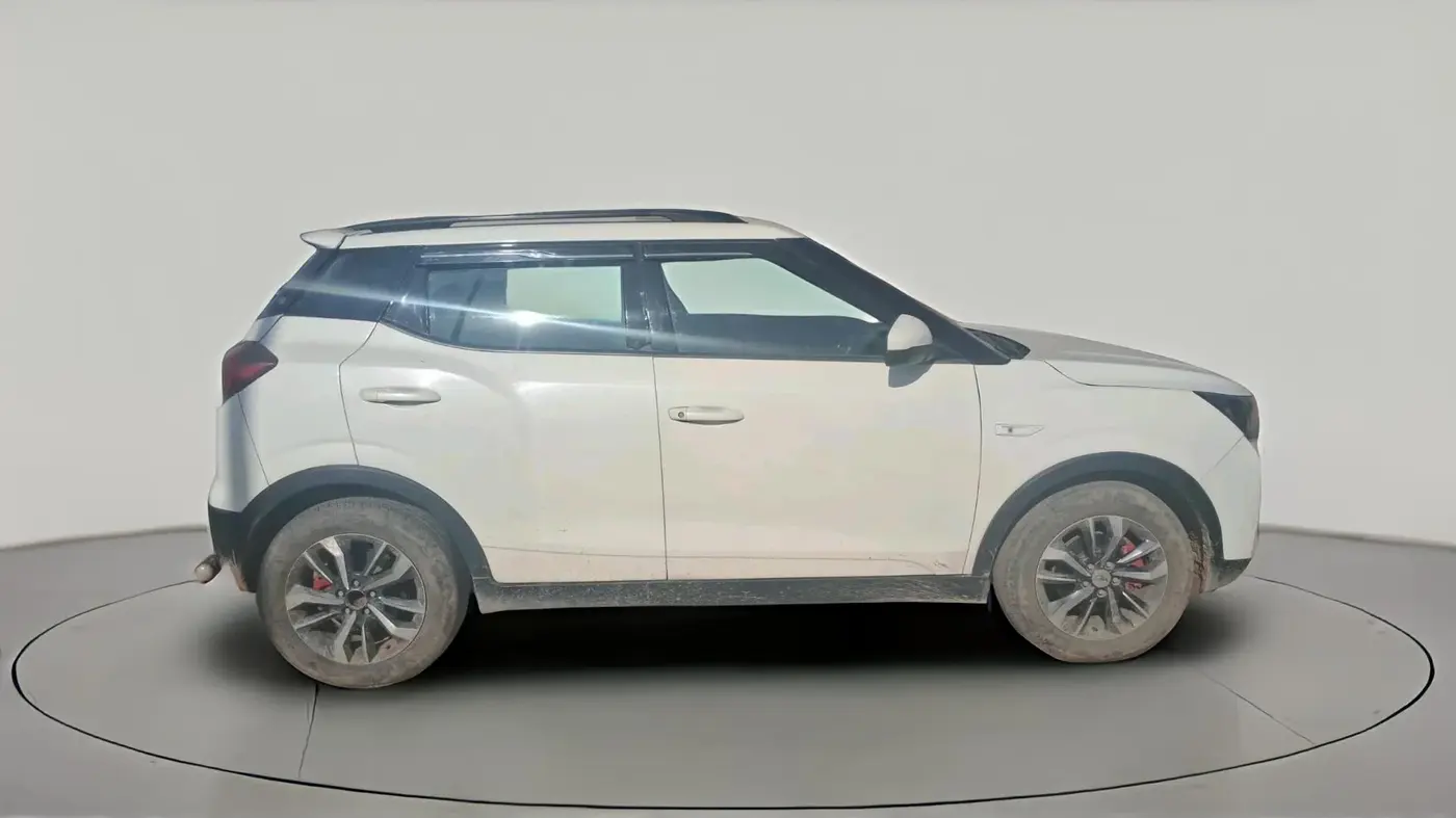 2022 Mahindra XUV300 W6 1.5 Sunroof Diesel, Diesel, Manual, 94,000 km, exterior