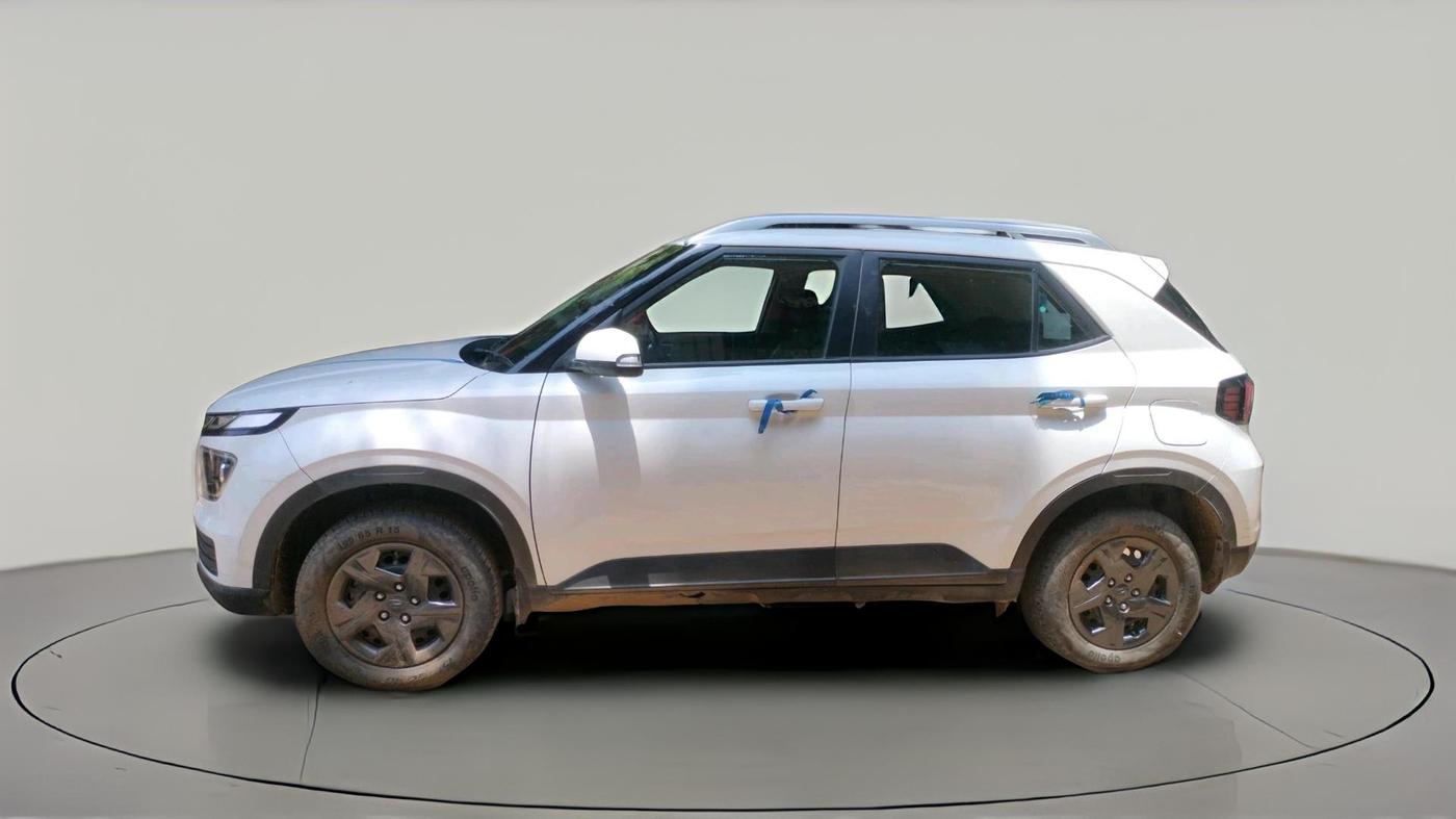 2023 Hyundai VENUE SX 1.2 PETROL, Petrol, Manual, 16,163 km, exterior