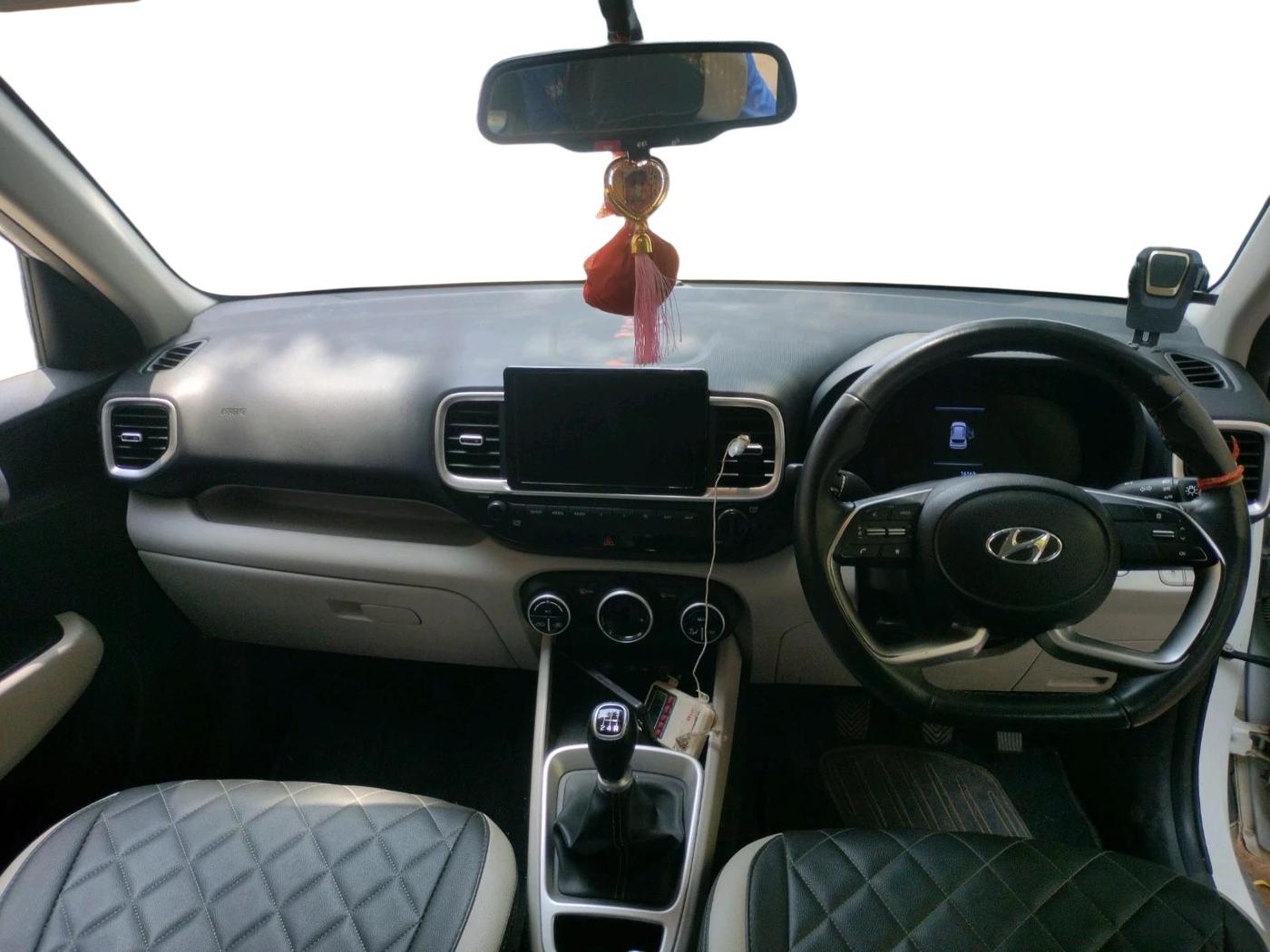 2023 Hyundai VENUE SX 1.2 PETROL, Petrol, Manual, 16,163 km, interior