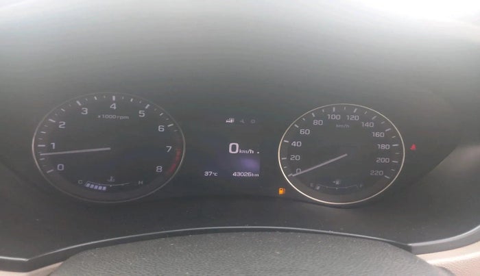 2016 Hyundai Elite i20 ASTA 1.2 (O), Petrol, Manual, 43,026 km, interior
