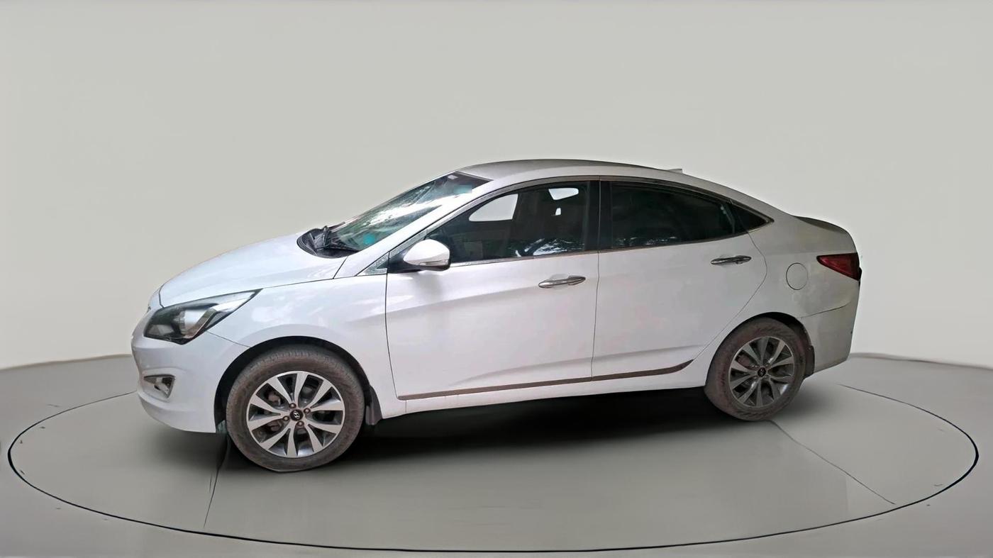 2015 Hyundai Verna FLUIDIC 4S 1.6 VTVT S(O), Petrol, Manual, 81,435 km, exterior