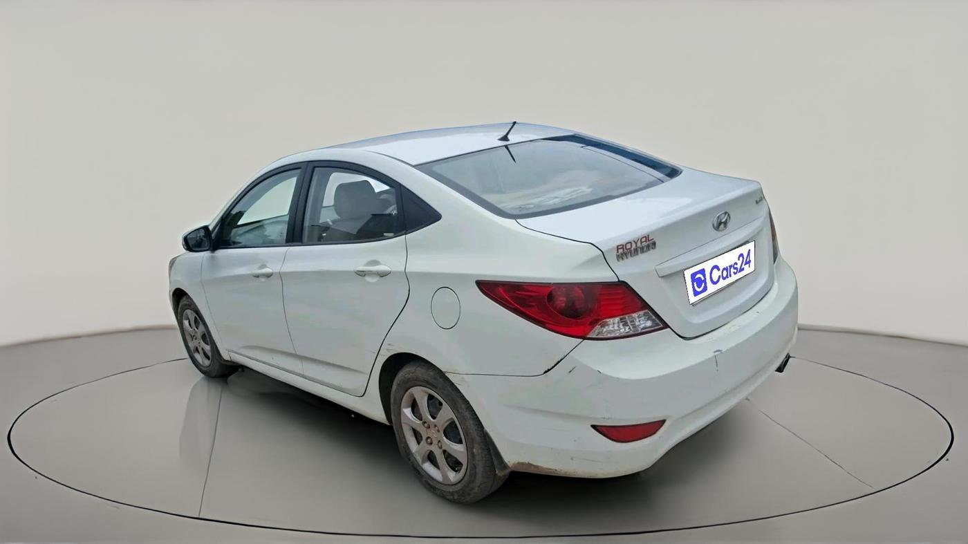 2012 Hyundai Verna FLUIDIC 1.4 VTVT, Petrol, Manual, 30,279 km, exterior