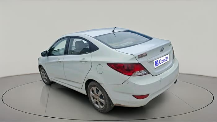 2012 Hyundai Verna FLUIDIC 1.4 VTVT, Petrol, Manual, 30,279 km, exterior