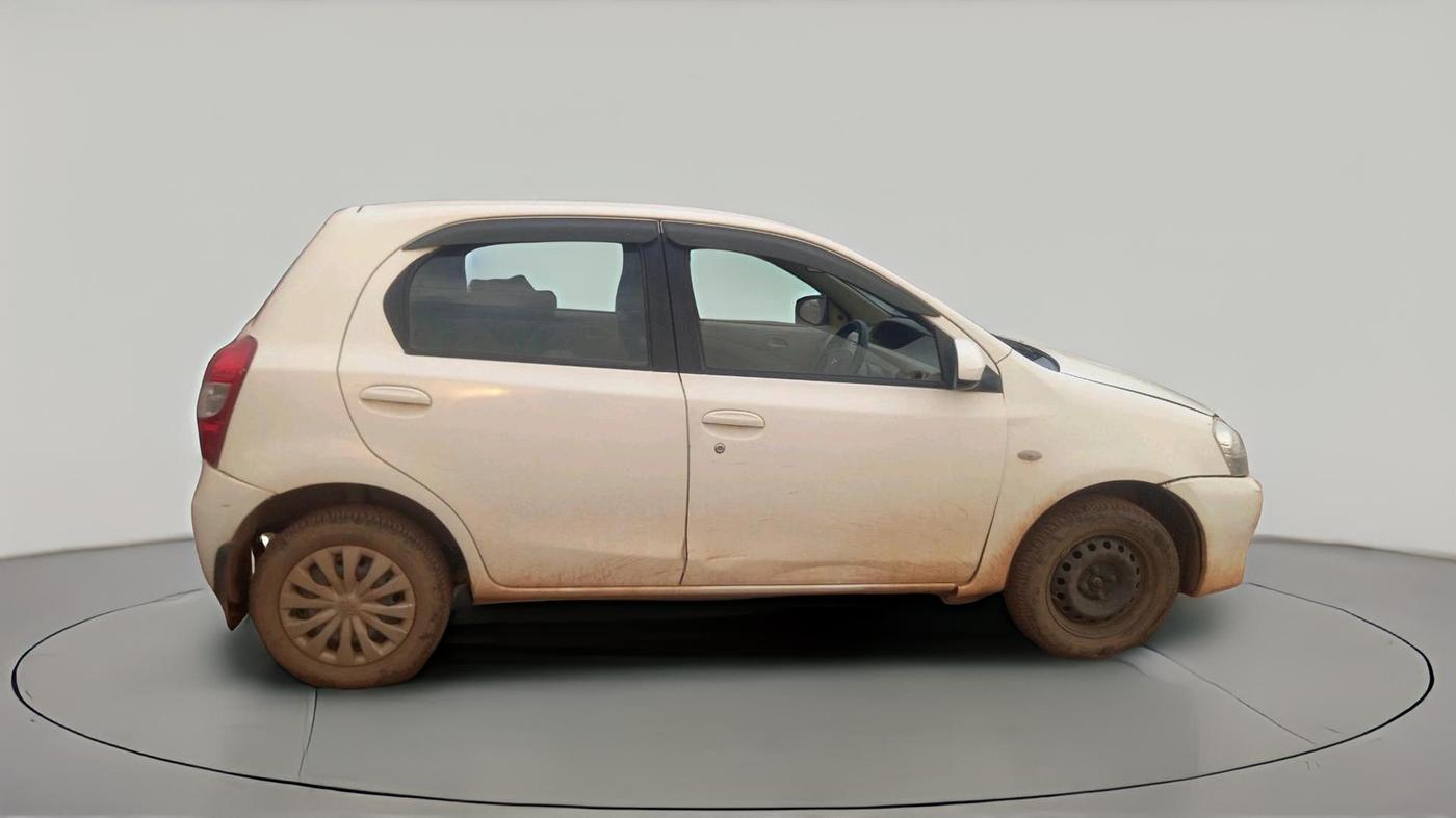 2013 Toyota Etios Liva G, Petrol, Manual, 58,874 km, exterior