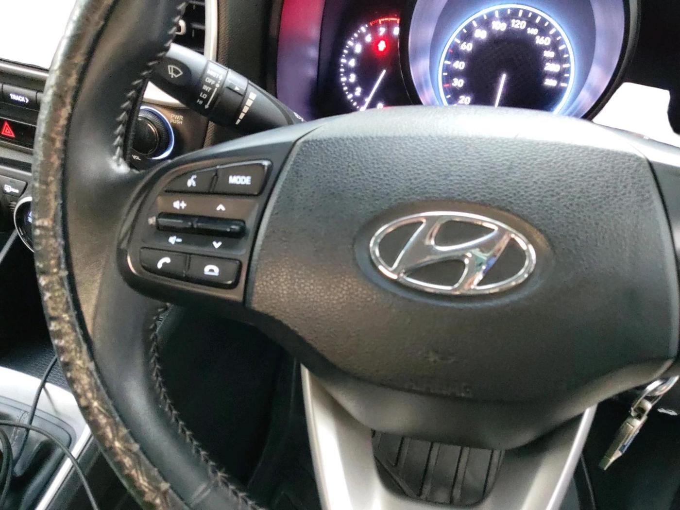 2021 Hyundai VENUE S+ 1.2, Petrol, Manual, 30,899 km, interior