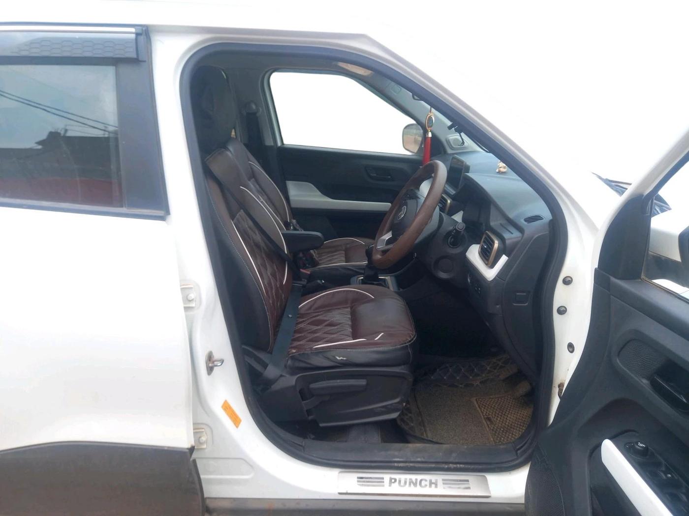 2024 Tata PUNCH ACCOMPLISHED MT, Petrol, Manual, 8,649 km, interior