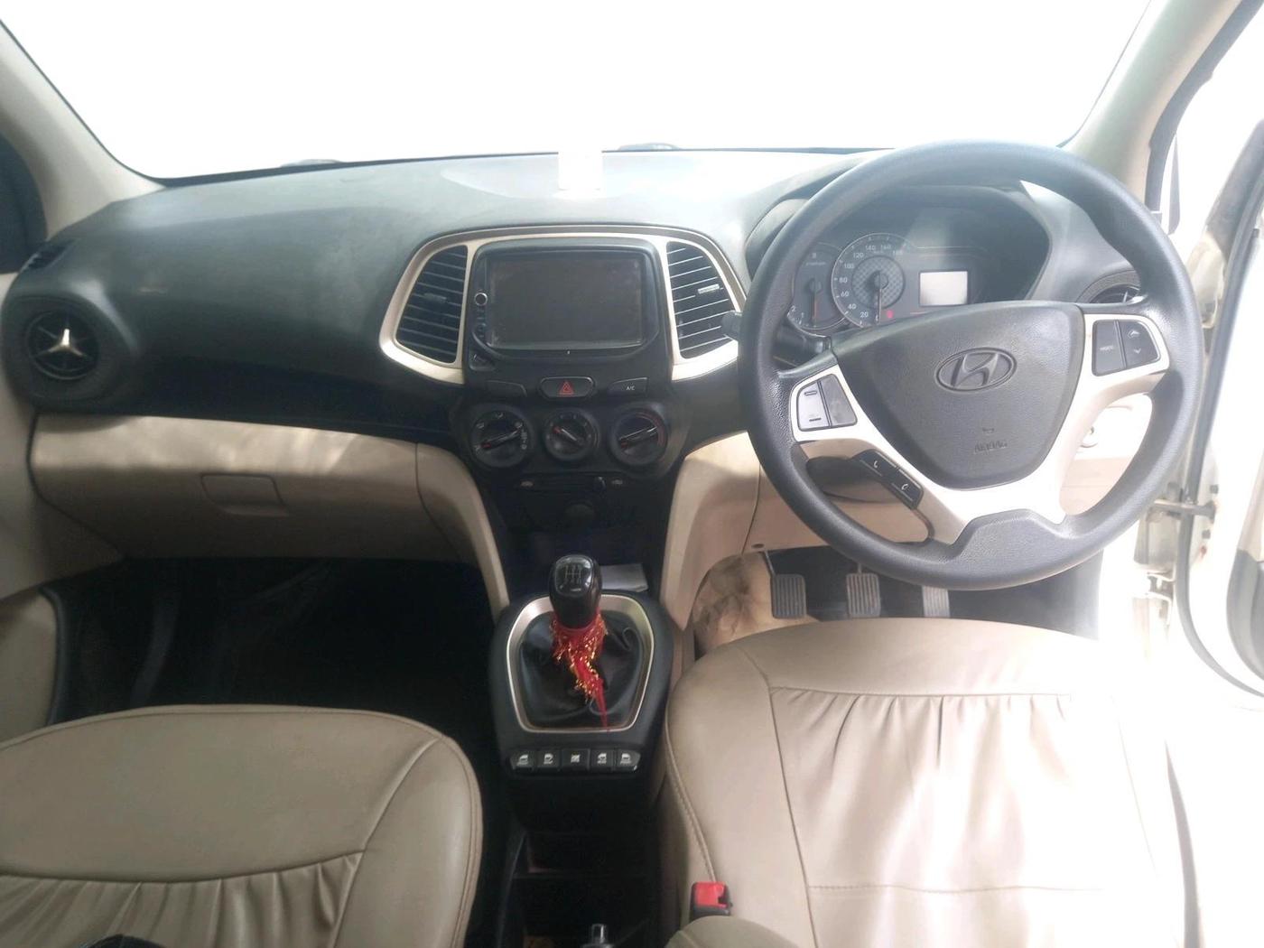 2022 Hyundai NEW SANTRO SPORTZ CNG, CNG, Manual, 80,143 km, interior
