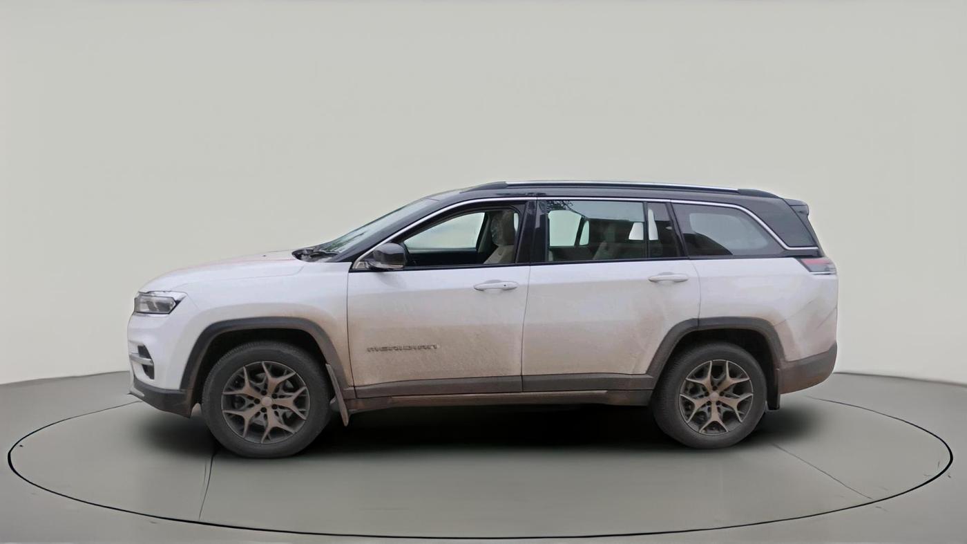 2026 Jeep MERIDIAN LIMITED (O) 4X2 AT, Diesel, Automatic, 6,182 km, exterior
