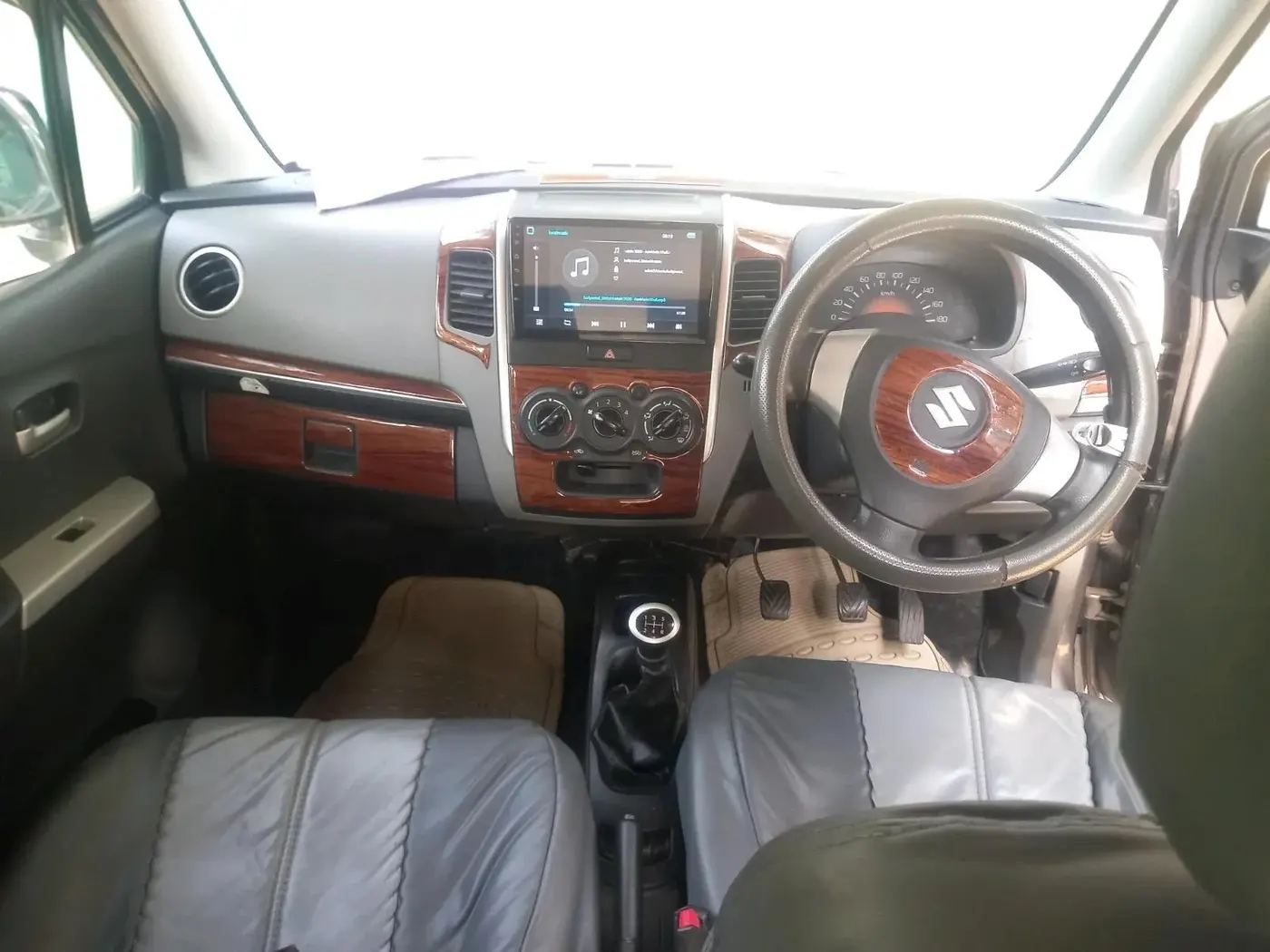 2011 Maruti Wagon R 1.0 LXI CNG, Petrol, Manual, 51,907 km, interior