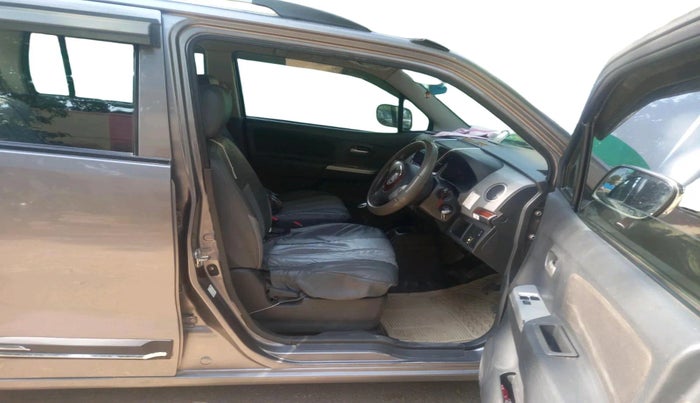 2011 Maruti Wagon R 1.0 LXI CNG, Petrol, Manual, 51,907 km, interior