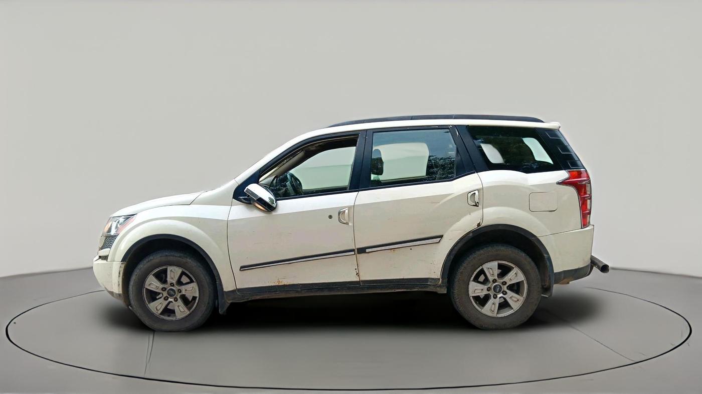 2012 Mahindra XUV500 W8, Diesel, Manual, 2,79,544 km, exterior