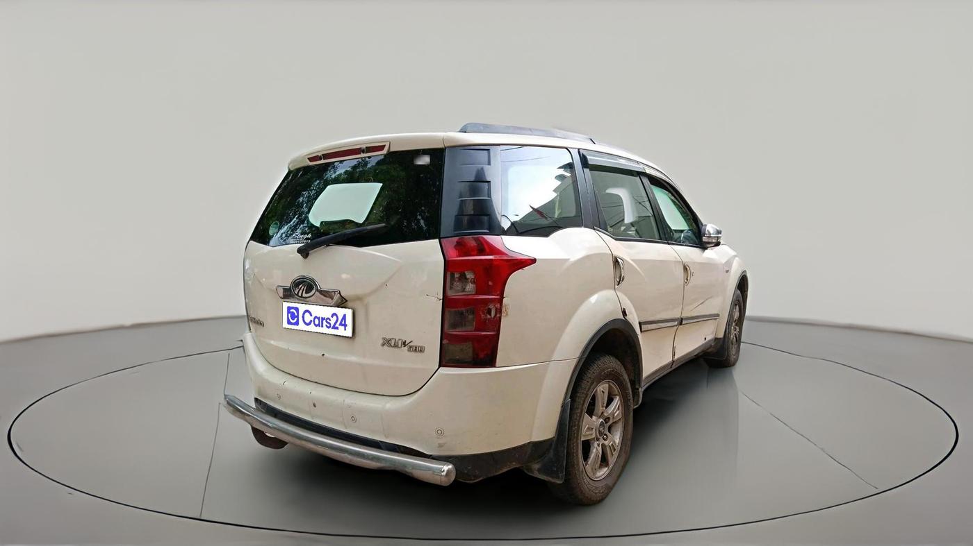 2012 Mahindra XUV500 W8, Diesel, Manual, 2,79,544 km, exterior