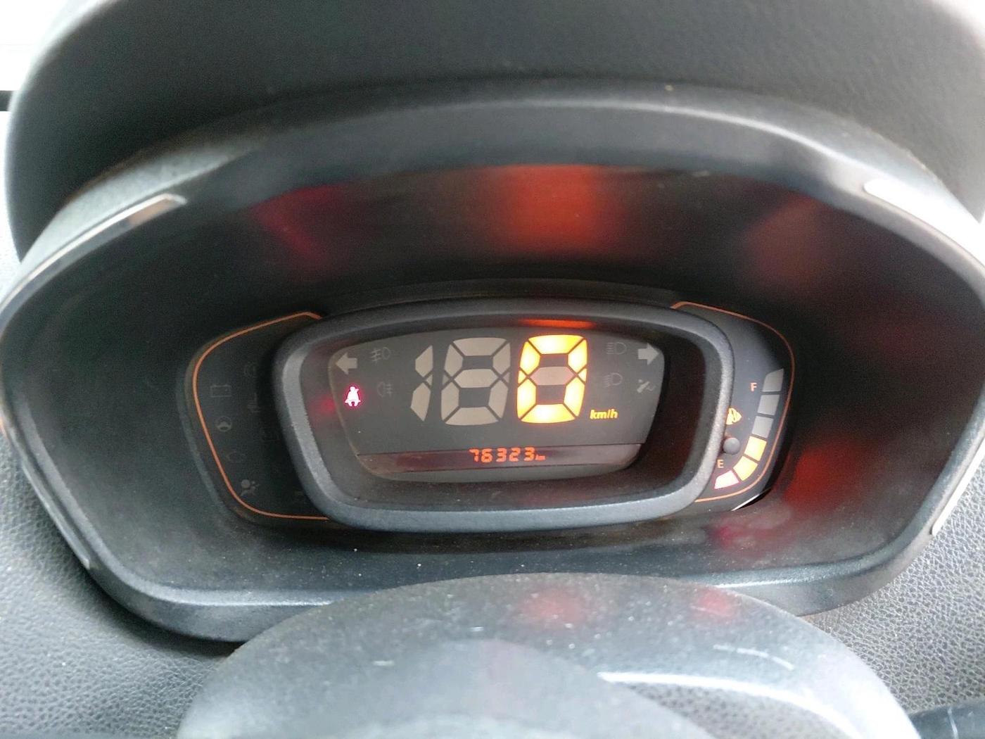 2019 Renault Kwid CLIMBER 1.0, Petrol, Manual, 76,323 km, interior