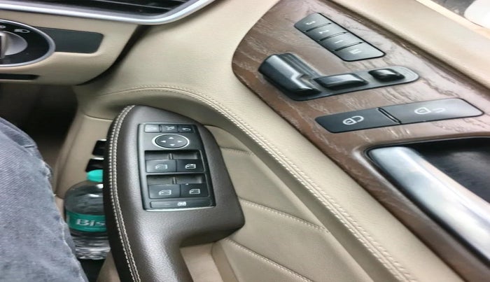 2016 Mercedes Benz GL Class 350 CDI 4Matic, Diesel, Automatic, 1,20,000 km, interior