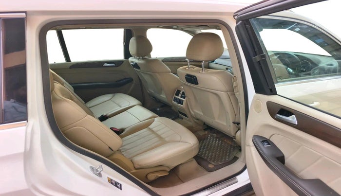 2016 Mercedes Benz GL Class 350 CDI 4Matic, Diesel, Automatic, 1,20,000 km, interior