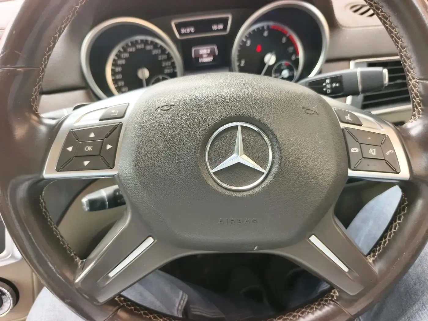 2016 Mercedes Benz GL Class 350 CDI 4Matic, Diesel, Automatic, 1,20,000 km, interior