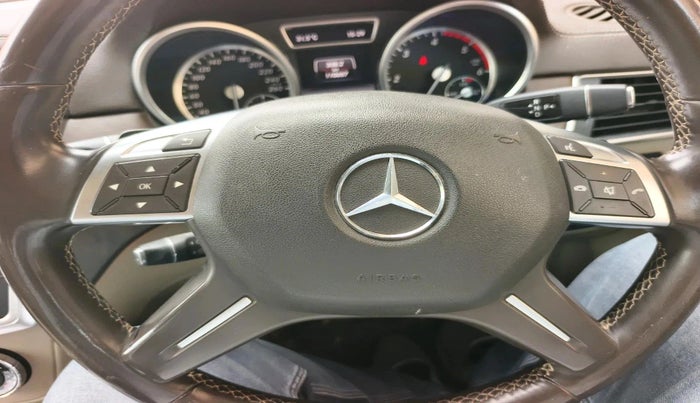 2016 Mercedes Benz GL Class 350 CDI 4Matic, Diesel, Automatic, 1,20,000 km, interior