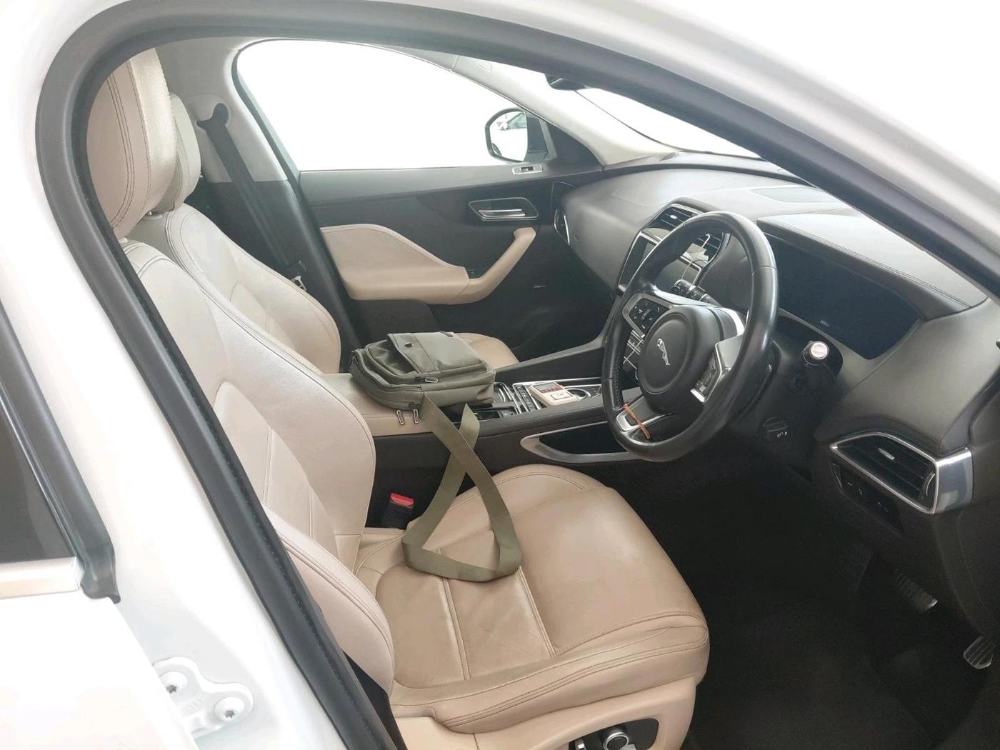 2020 Jaguar F- PACE 2.0 PRESTIGE PETROL, Petrol, Automatic, 47,904 km, interior